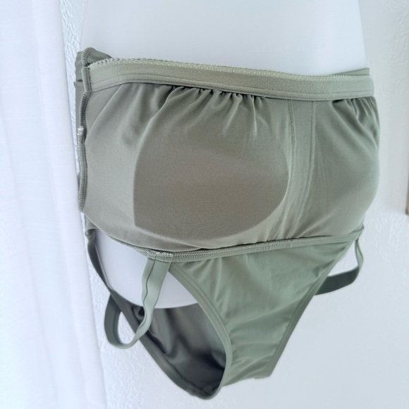 Michael Kors Army Green bodysuit Women’s Size 10 - Picture 5 of 7